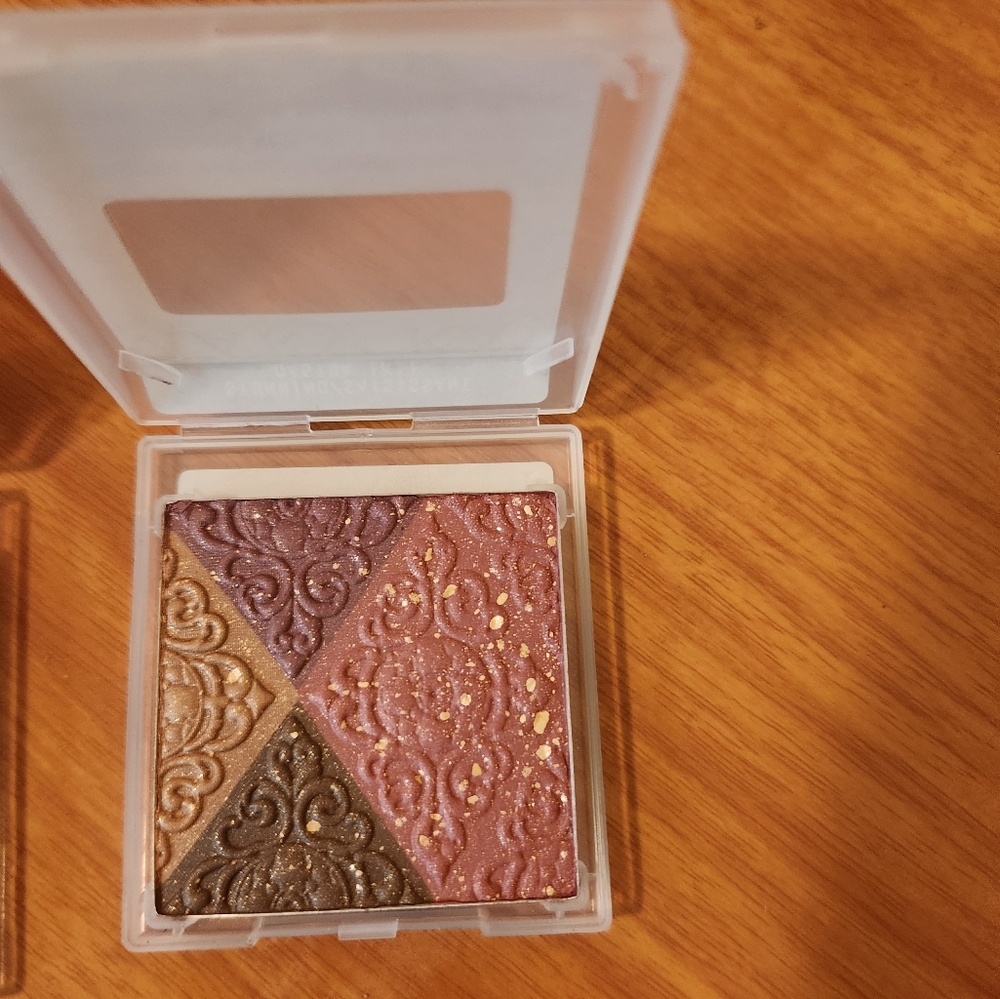 Mary Kay stunning eye and cheek duo